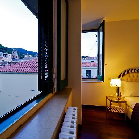 Bed And Travel Apartment Dogana Regia 15 Salerno Dış mekan fotoğraf