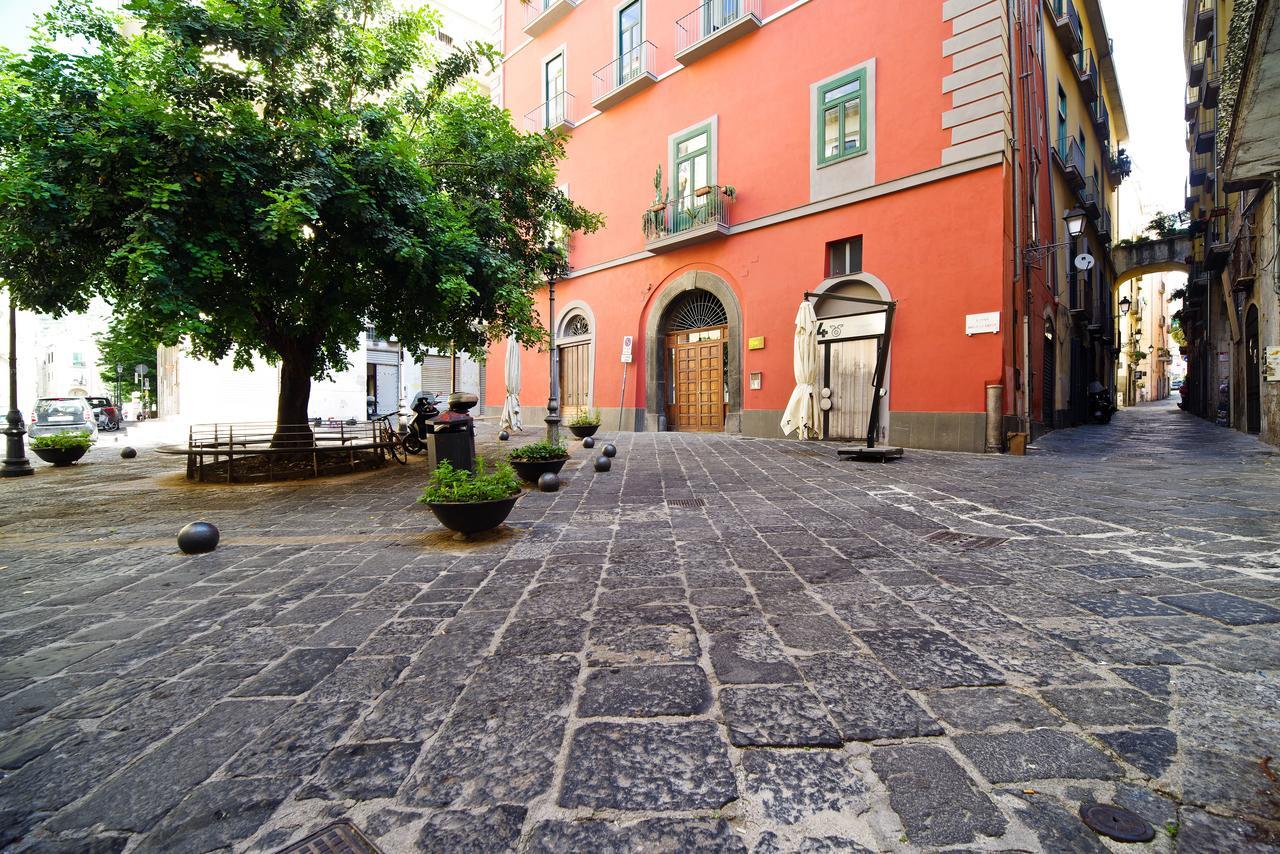 Bed And Travel Apartment Dogana Regia 15 Salerno Dış mekan fotoğraf