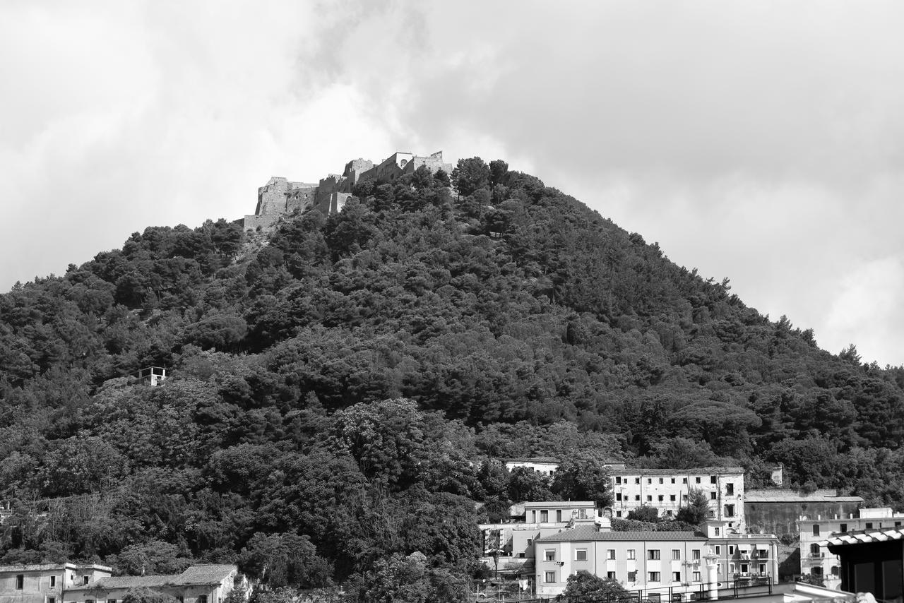 Bed And Travel Apartment Dogana Regia 15 Salerno Dış mekan fotoğraf